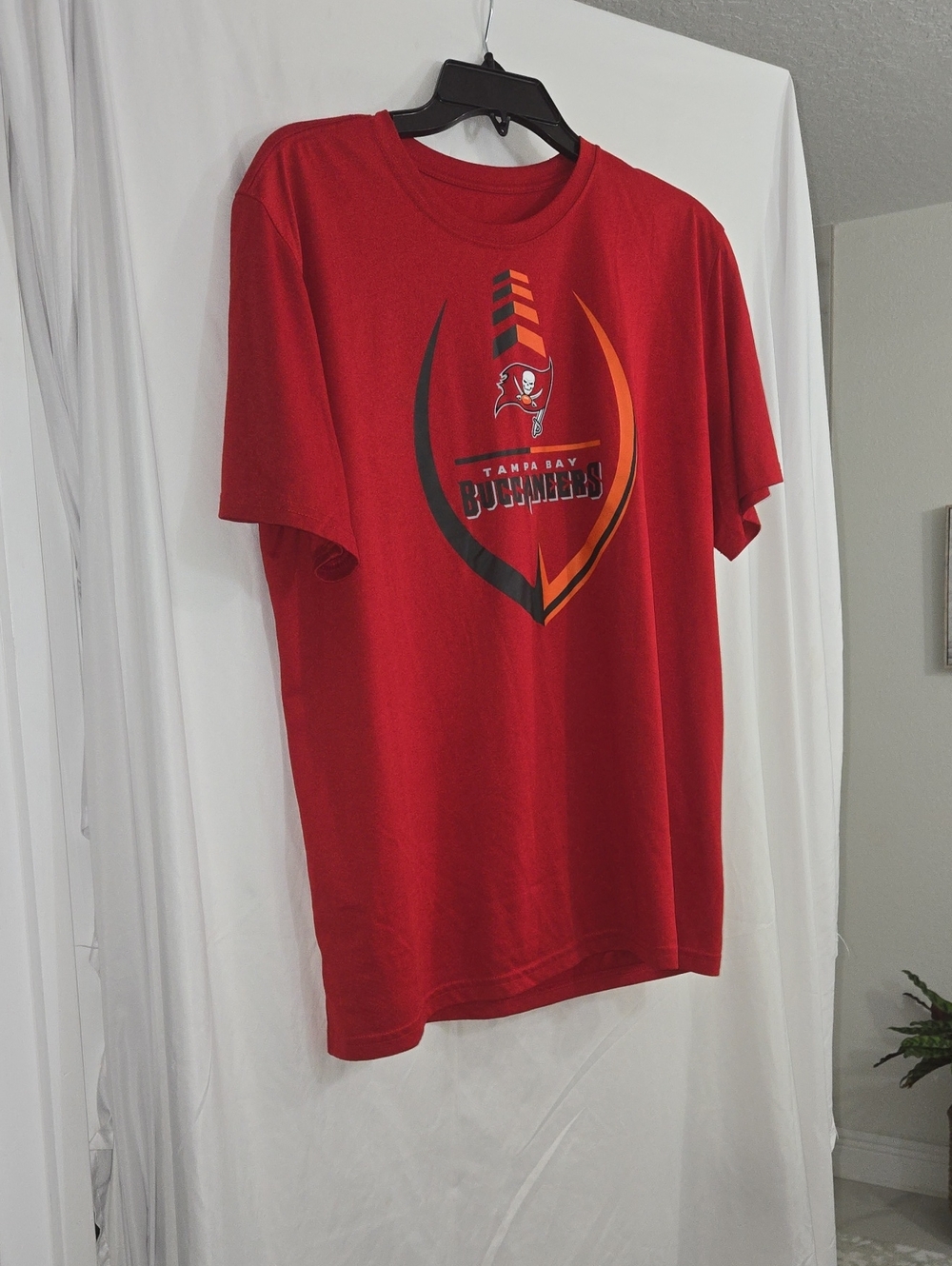 Buccaneers Red Graphic Men's T-Shirt